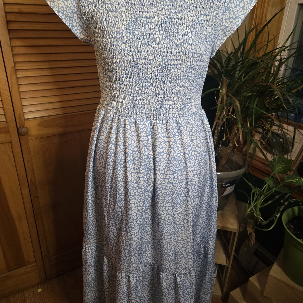 Blue And White Floral Women's Maxi Dress With Fluttered Shoulders Easter Spring - Picture 3 of 5